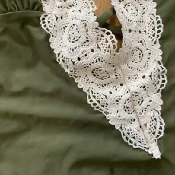 Cupshe Olive Green Lace Trimmed Plunge V-Neck One-Piece Swimsuit Size S - Picture 3 of 12